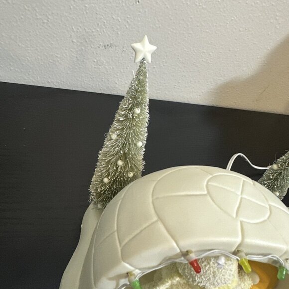 DEPT 56 SNOWBABIES Christmas "We'll Help You Through, Pooh" Lighted Disney Vtg - Picture 6 of 8